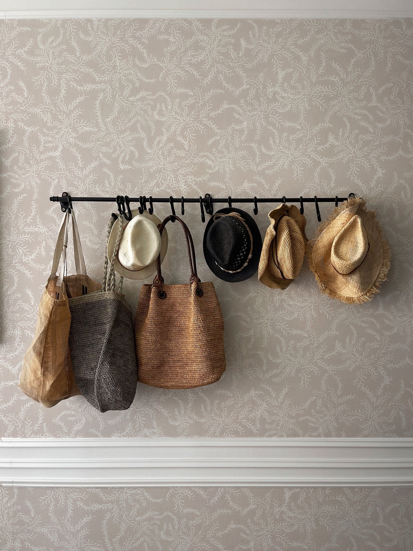 Laurel Beige Blanco - Papel Pintado